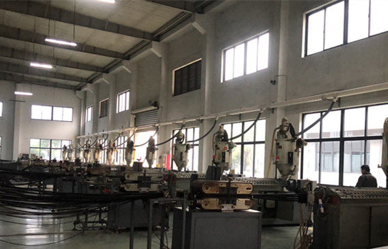 Suzhou Polywell Engineering Plastics Co.,Ltd خط تولید سازنده